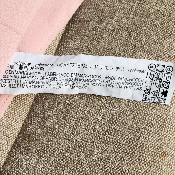 3/$25 ⭐️Pink skirt (skort) - Picture 5 of 5